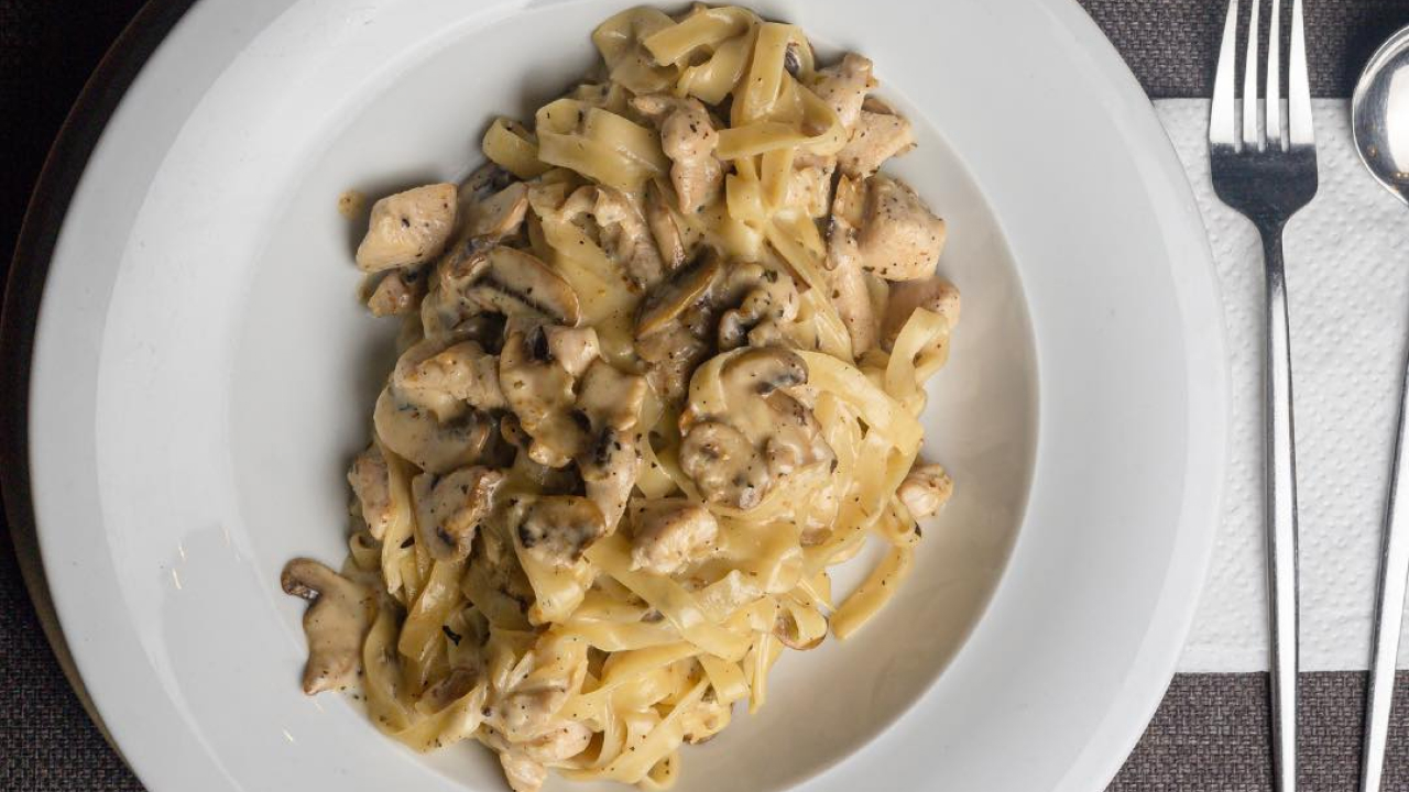 FRIENDS PASTA BAR