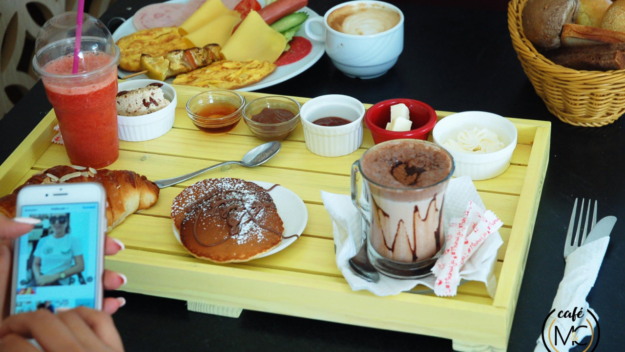 MC CAFE