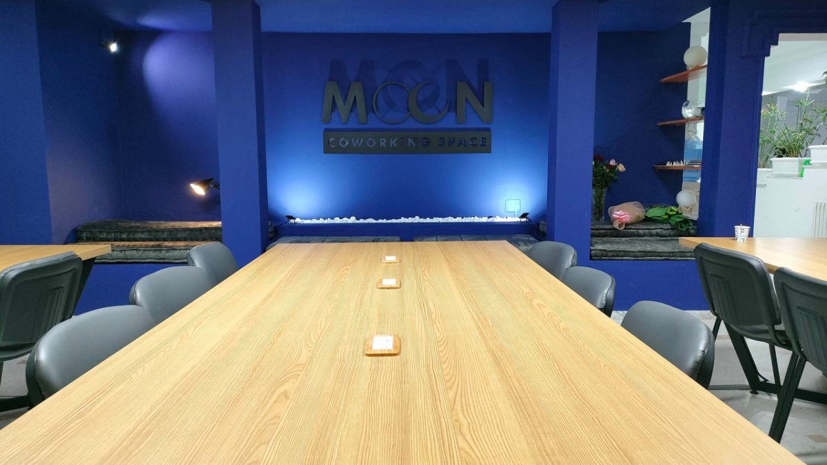 MOON COWORKING SPACE