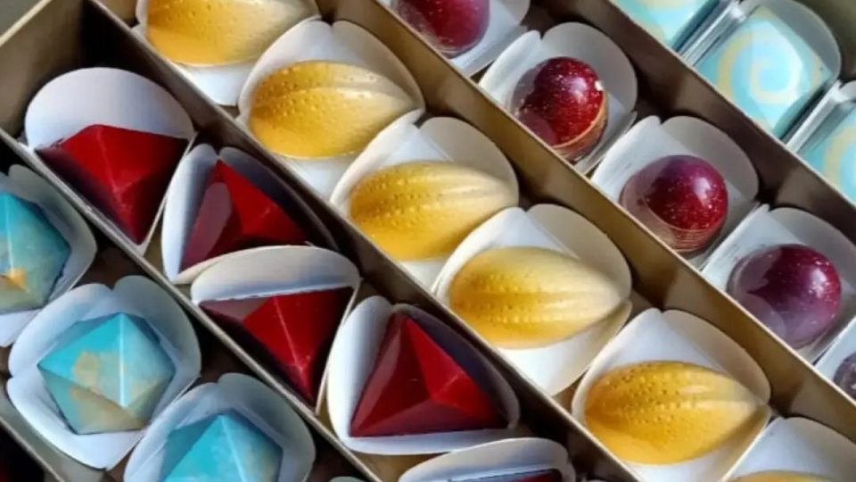 COSMOS PASTRY 