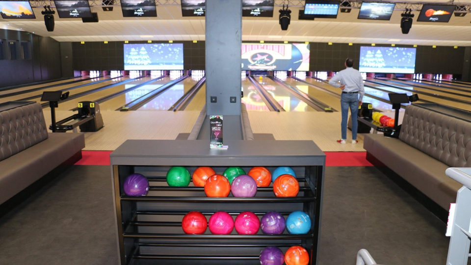 DIAMOND BOWLING  